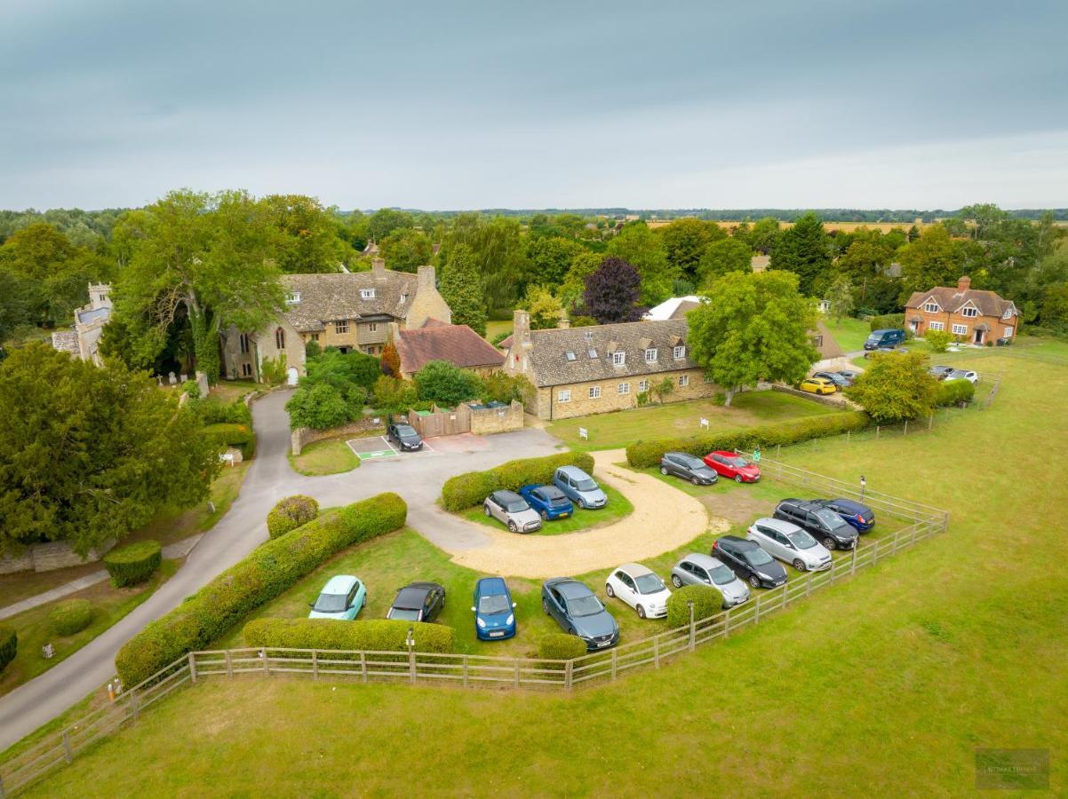 Charney Manor Guest House Kingston Bagpuze Exterior photo