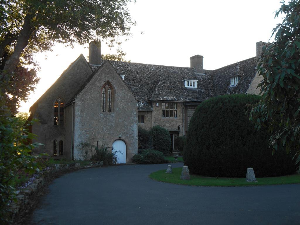 Charney Manor Guest House Kingston Bagpuze Exterior photo